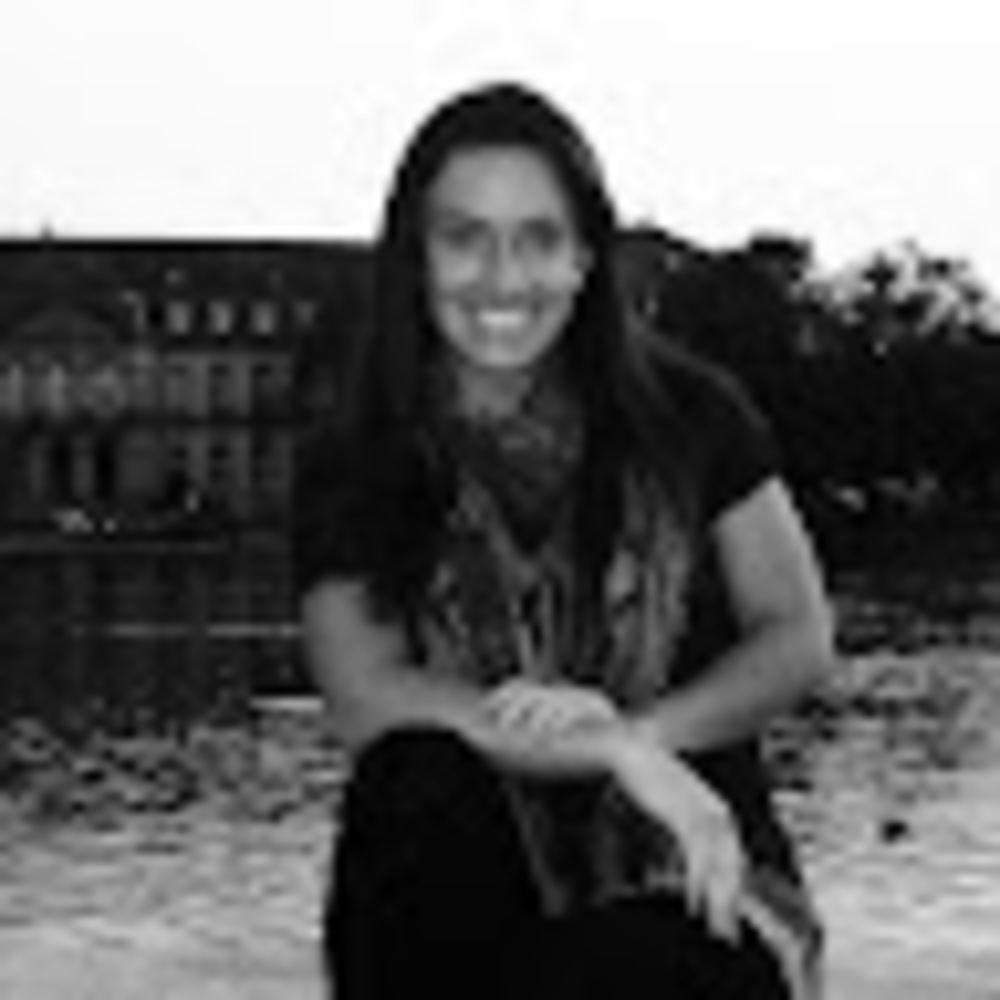 Meet your Posher, Ana daniela